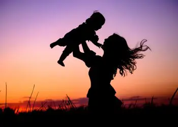 How to Continue Feeling Like Yourself When You Are a Mom