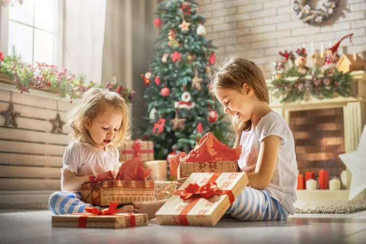 Christmas Presents for Children – Dos and Don’ts