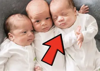 Mother Gives Birth to Healthy Triplets, But Then Her Third Child Opens Her Eyes