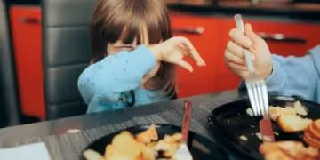 From Picky Eaters to Food Adventurers: How to Introduce New Flavors Without the Meltdowns