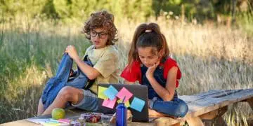 Screen-Free Activities That Keep Toddlers Busy and Happy